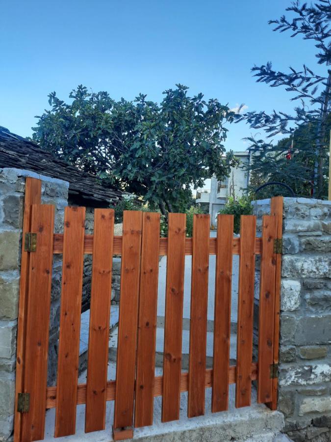 Vila Bujtina Lugina E Vjoses Përmet Exteriér fotografie