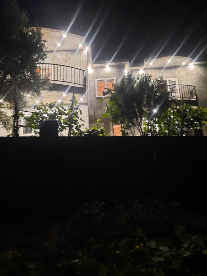 Vila Bujtina Lugina E Vjoses Përmet Exteriér fotografie